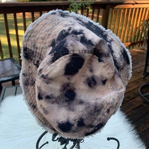 NWT Sonoma Tye Dye Bucket Hat with Frayed Edge Women OS